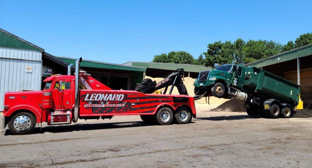Leonard Heavy Rescue 24 Hour Heavy Duty Towing (5)