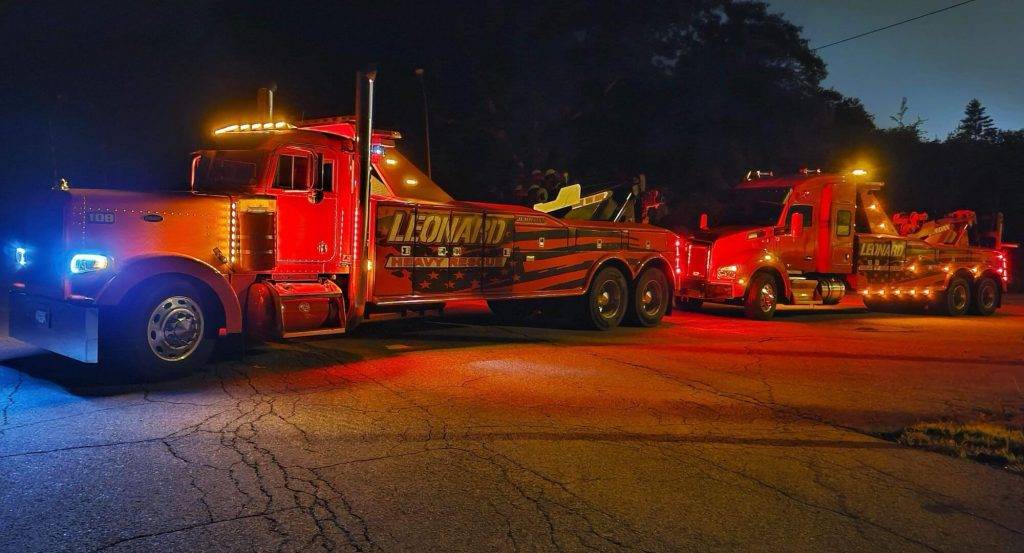 Leonard Heavy Rescue 24 Hour Heavy Duty Towing (8)